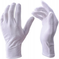 White gloves made of cotton
